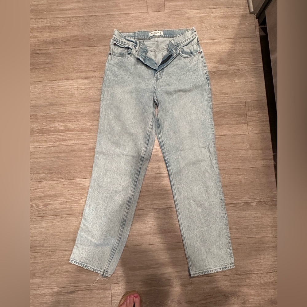 Abercrombie & Fitch Women's Soft Blue Straight Jeans
